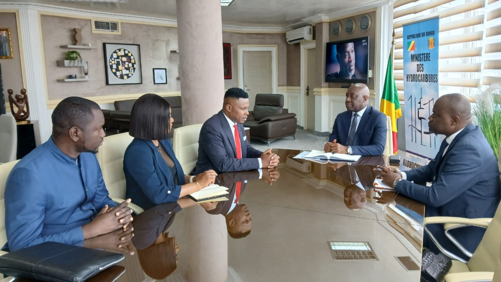 Oil and gas investment discussions between African Energy Chamber and Congo officials.